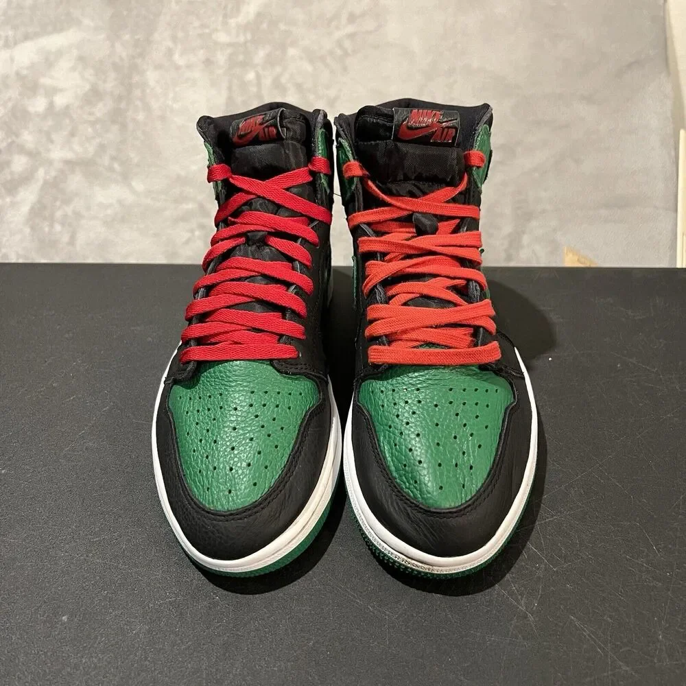 Air Jordan 1 Retro High OG Pine Green 2.0 - Picture 2 of 11